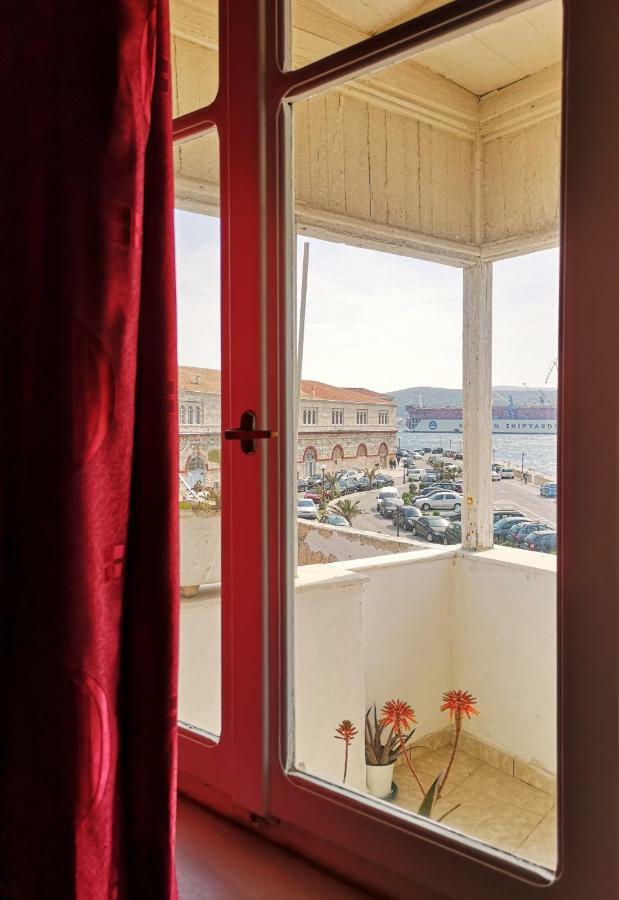Kymata Hotel Ermoupoli Ngoại thất bức ảnh